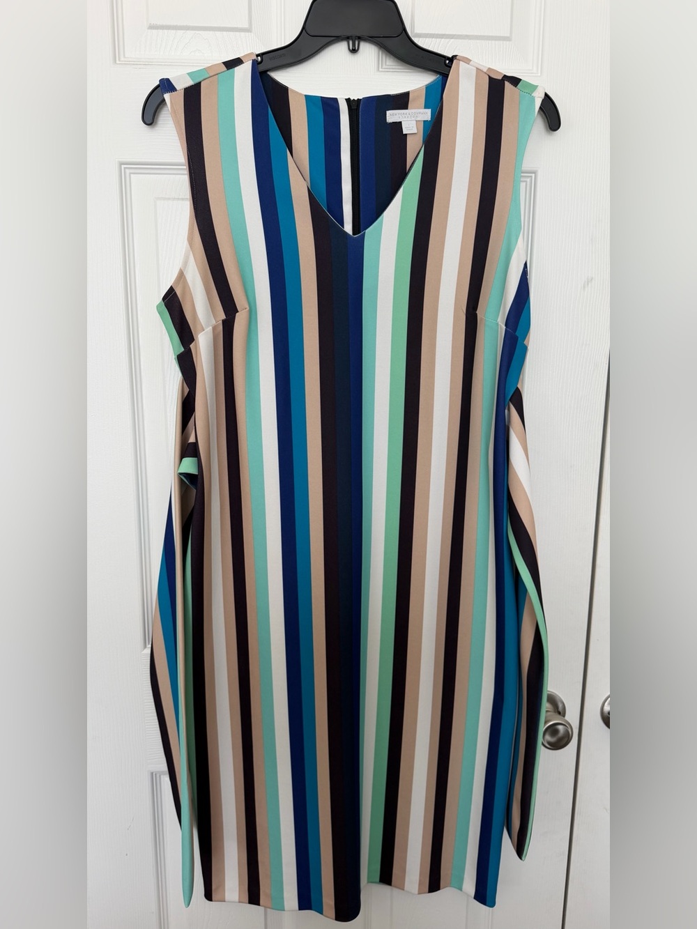 New York & Company Stretch V-neckline Dress Size Large